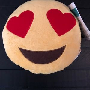 😍 Emoji Speaker 🔈 🎶 Pillow 😍